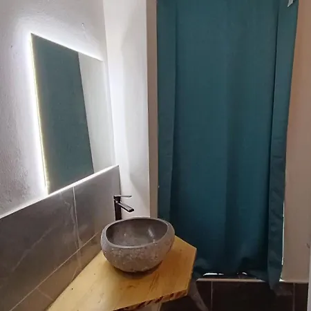 La Quiete Accesa 3* Vernazza