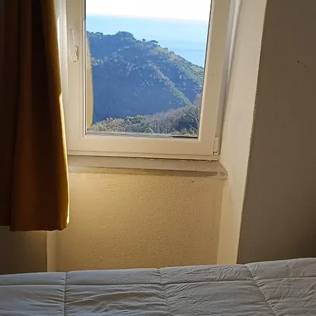 La Quiete Accesa Vernazza